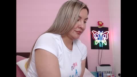 K A R O L online show from February 11, 2025, 4:11 am