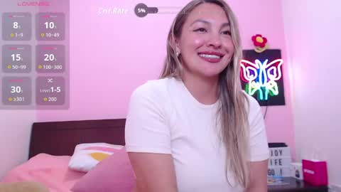 Snapshot of danika_bellaa chatting on May 16, 2026, 12:18 am K A R O L online show from May 16, 2026, 12:18 am