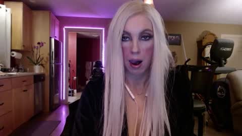 DanikaWhite69 online show from March 5, 2025, 7:49 am