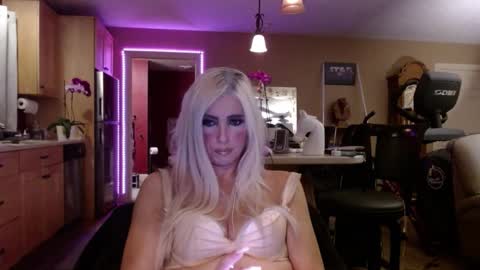 DanikaWhite69 online show from September 22, 2025, 5:53 am