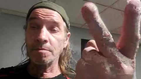 Snapshot of danimal5000 chatting on May 27, 2026, 7:00 pm danimal5000 online show from May 27, 2026, 7:00 pm