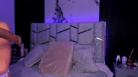 Dani Phonenix online show from February 24, 2025, 7:41 pm