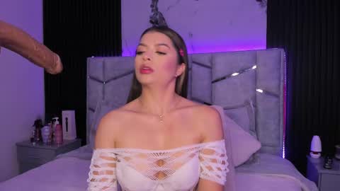 Dani Phonenix online show from March 5, 2025, 7:49 pm