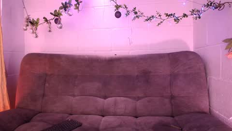 danita_veelz online show from December 19, 2024, 2:24 pm