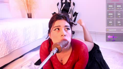 Snapshot of danna_adams1 chatting on February 7, 2025, 2:40 am danna_adams1 online show from February 7, 2025, 2:40 am