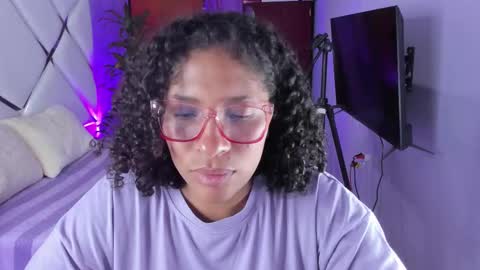 DannaBerry online show from September 8, 2025, 3:33 pm