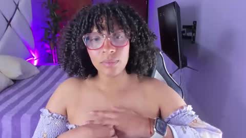 DannaBerry online show from September 24, 2025, 2:42 pm