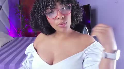 DannaBerry online show from September 29, 2025, 4:12 pm