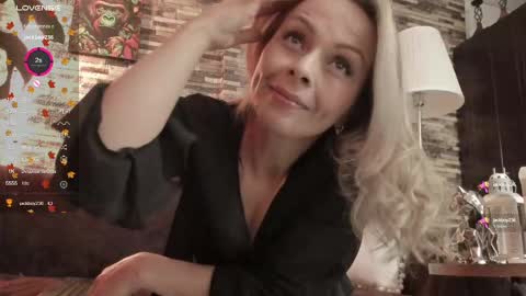 natalia online show from February 26, 2025, 9:58 pm