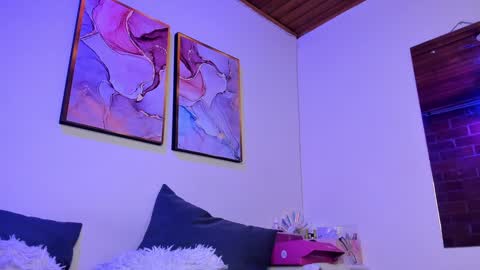 Danna Lovs online show from January 13, 2025, 5:12 pm