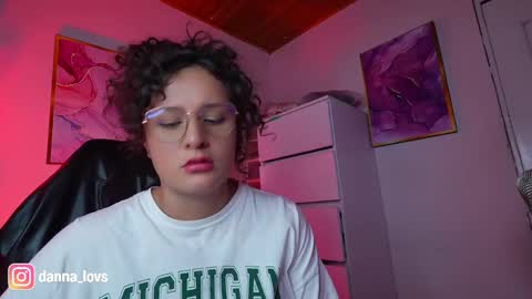 Snapshot of danna_lovs chatting on May 2, 2026, 1:21 am Danna Lovs online show from May 2, 2026, 1:21 am