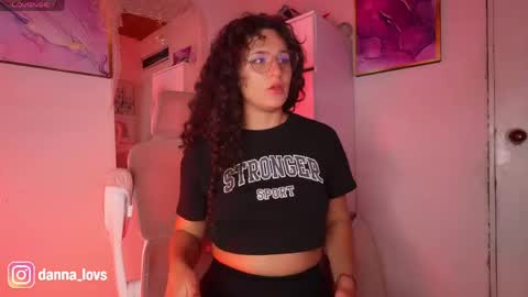 Snapshot of danna_lovs chatting on May 17, 2026, 1:36 am Danna Lovs online show from May 17, 2026, 1:36 am