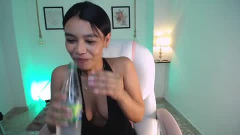 Snapshot of danna_rouse_ chatting on July 1, 2026, 10:53 pm Danna online show from July 1, 2026, 10:53 pm