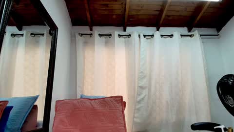 Snapshot of dannaberlin chatting on February 1, 2025, 7:23 pm Danna Berlin online show from February 1, 2025, 7:23 pm