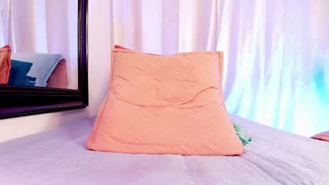 Snapshot of dannaberlin chatting on February 18, 2025, 10:25 pm Danna Berlin online show from February 18, 2025, 10:25 pm