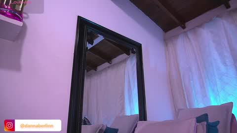 Snapshot of dannaberlin chatting on September 8, 2025, 7:24 pm Danna Berlin online show from September 8, 2025, 7:24 pm