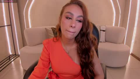 Danna Cruz  online show from April 21, 2026, 1:42 am