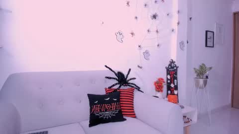 Insta DannaBlueX  online show from October 16, 2025, 4:30 pm