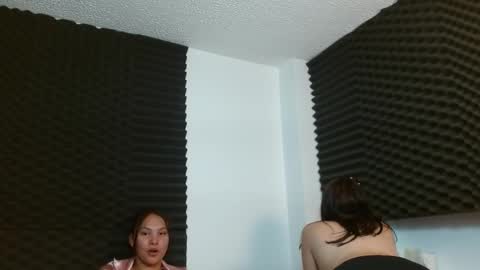 dannamomcerrat online show from December 10, 2024, 4:45 am