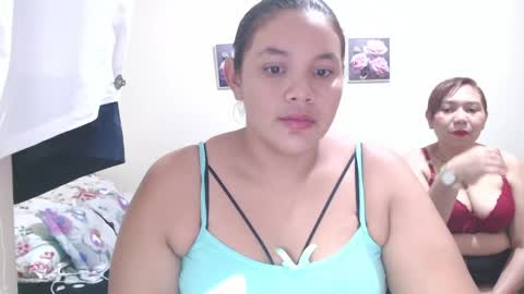 dannamomcerratt online show from May 21, 2026, 3:02 am