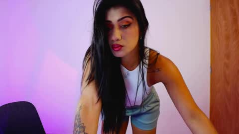 Danna Wells online show from April 16, 2026, 1:17 am