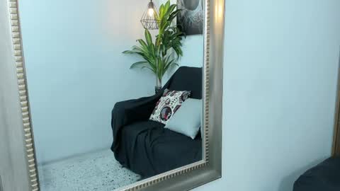 Danni  online show from April 22, 2026, 9:49 pm