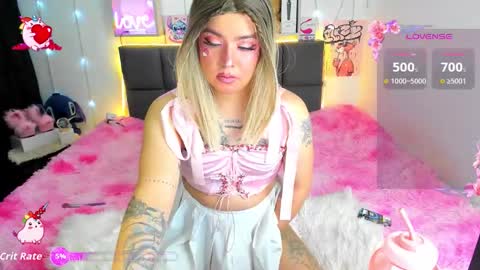 dannia_13 online show from October 10, 2025, 2:21 am