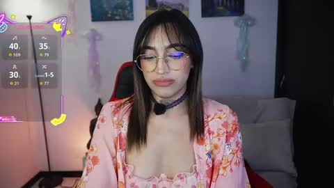 Snapshot of dannielle_ chatting on June 2, 2026, 7:27 pm online show from June 2, 2026, 7:27 pm