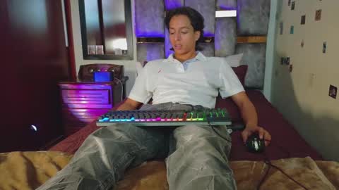 phantom555 online show from April 20, 2026, 6:53 pm