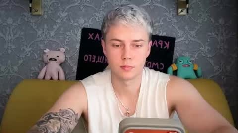 Snapshot of danny_love01 chatting on July 6, 2026, 11:51 am danny online show from July 6, 2026, 11:51 am