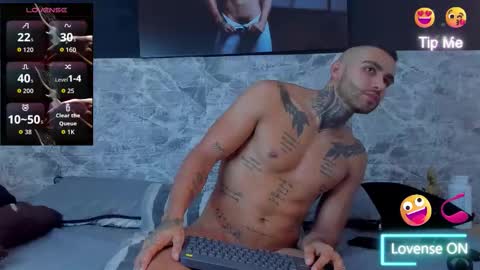 Danny Willson online show from November 5, 2025, 10:04 am