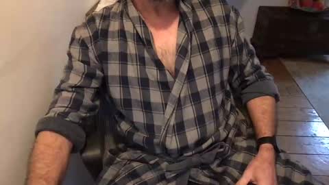 dannybuoy2 online show from March 27, 2026, 7:14 am