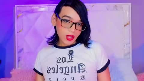 Snapshot of dannyhot__ chatting on July 15, 2026, 10:04 pm Danny online show from July 15, 2026, 10:04 pm