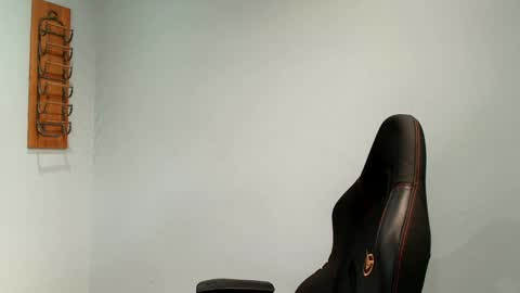 DannyThreeWay online show from September 16, 2025, 6:42 pm