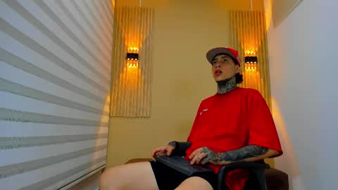 dante_armstrong online show from November 10, 2025, 3:49 am