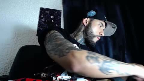 dante_d_angelo_ online show from September 30, 2025, 5:01 am