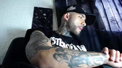 dante_d_angelo_ online show from October 20, 2025, 8:42 pm