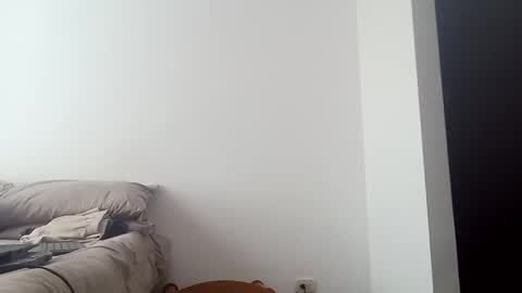 DANTE DI MARCO online show from October 14, 2025, 2:40 pm