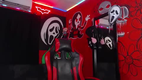 dantehellsingx online show from November 17, 2025, 2:28 am