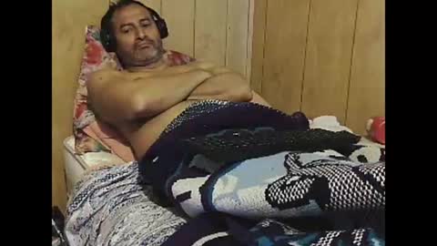 dantehot82 online show from January 4, 2025, 1:10 pm