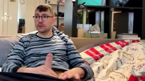 Snapshot of dantheman233 chatting on April 7, 2026, 8:48 am Daniel online show from April 7, 2026, 8:48 am