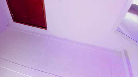 hi im DanyBest Squirter here on cb online show from January 21, 2025, 9:57 am