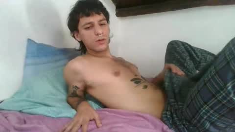 Snapshot of dany_peque chatting on October 10, 2025, 11:09 am dany_peque online show from October 10, 2025, 11:09 am
