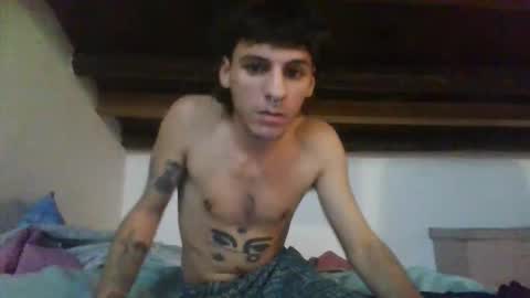 Snapshot of dany_peque chatting on November 8, 2025, 4:01 am dany_peque online show from November 8, 2025, 4:01 am