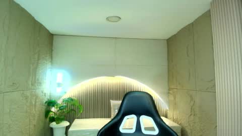 Dany online show from April 13, 2026, 12:32 pm