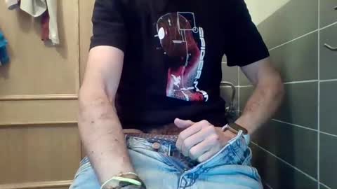 Snapshot of danydotado chatting on January 17, 2025, 6:44 pm danydotado online show from January 17, 2025, 6:44 pm