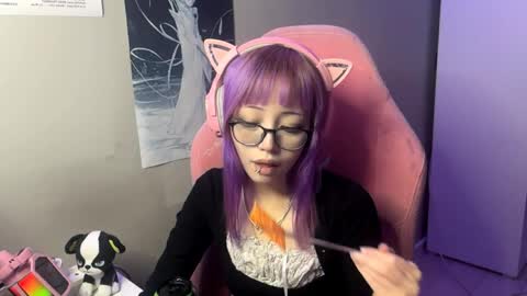 danyelleeyermann online show from April 7, 2026, 2:28 pm