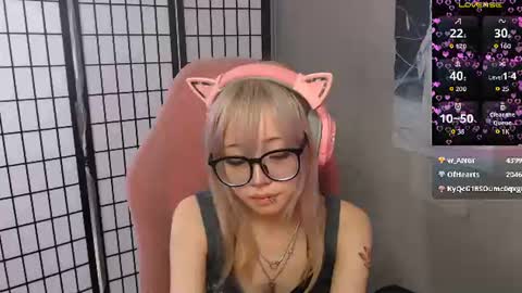 danyelleeyermann online show from June 15, 2026, 1:02 pm