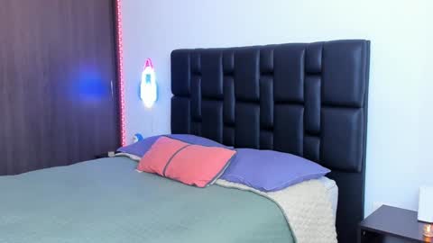 danyfitguy_ online show from January 19, 2025, 4:14 pm