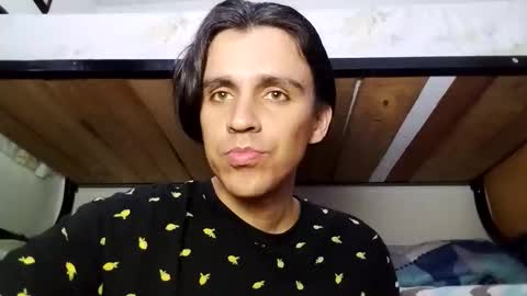 Snapshot of danylano chatting on November 26, 2025, 9:16 pm Daniel online show from November 26, 2025, 9:16 pm